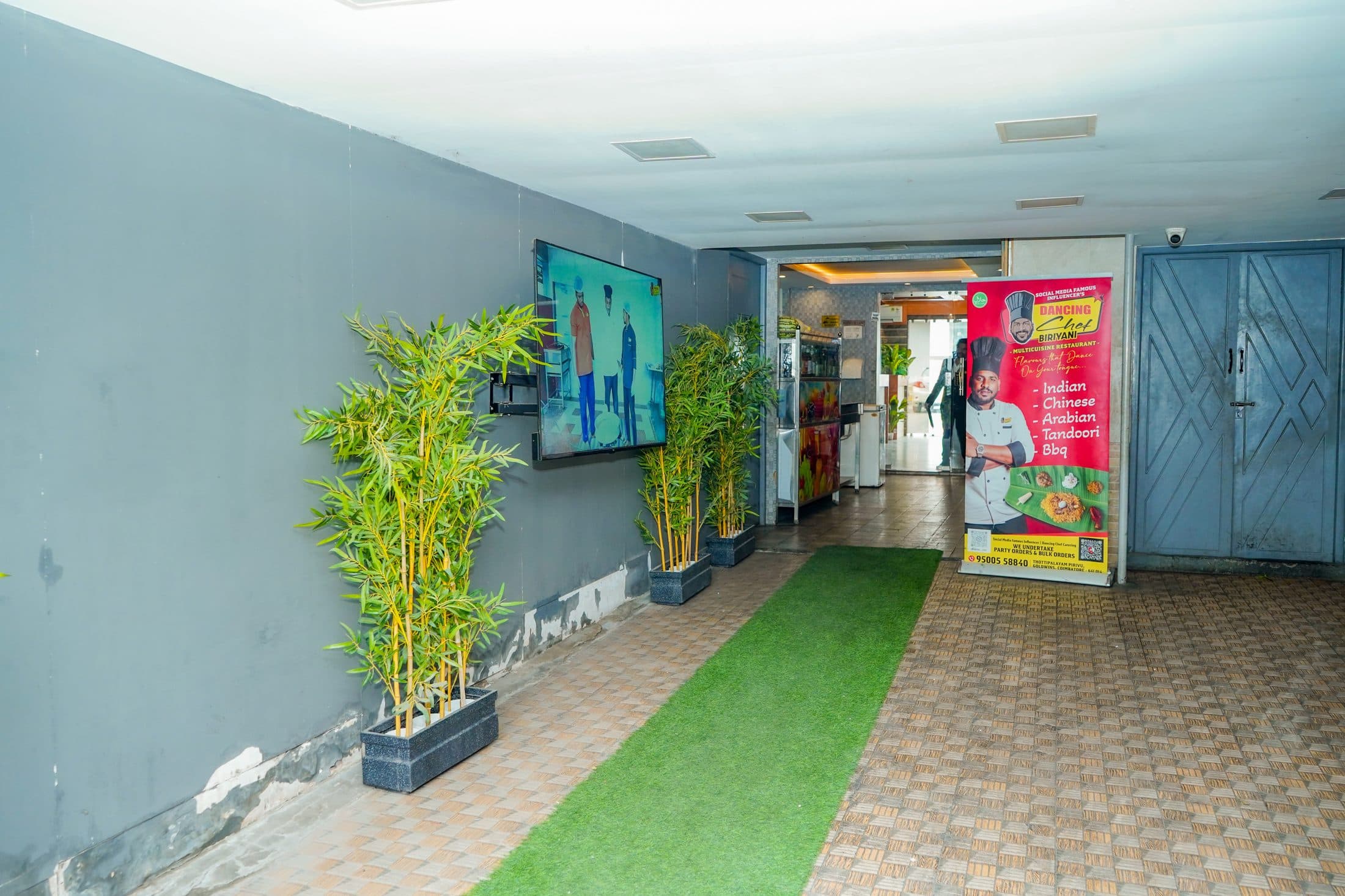 Inside the dining hall and lounge — Dancing Chef Biriyani, Coimbatore (2)